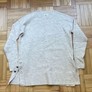Caslon (Nordstrom brand) Oatmeal Long Sweater with Snap Detail Size Medium